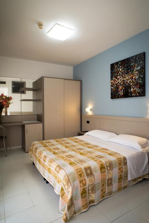 Hotel Clipper Giulianova Exterior photo